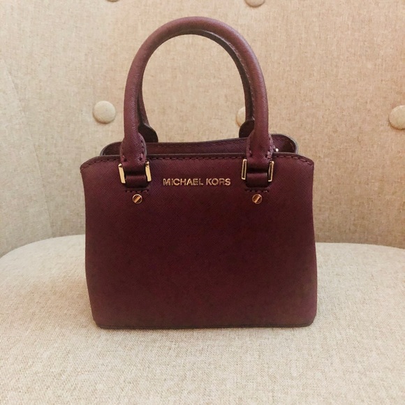 Michael Kors Handbags - Michael Kors Mini Clutches bag